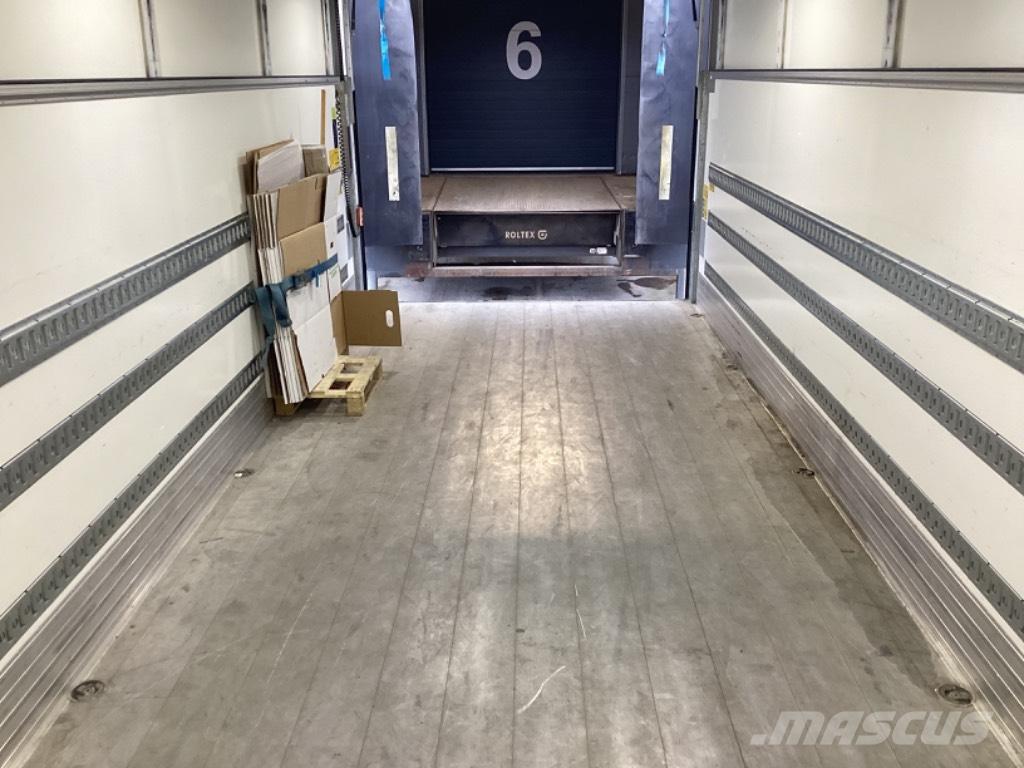 Scania P 280 CNG Tovornjaki zabojniki