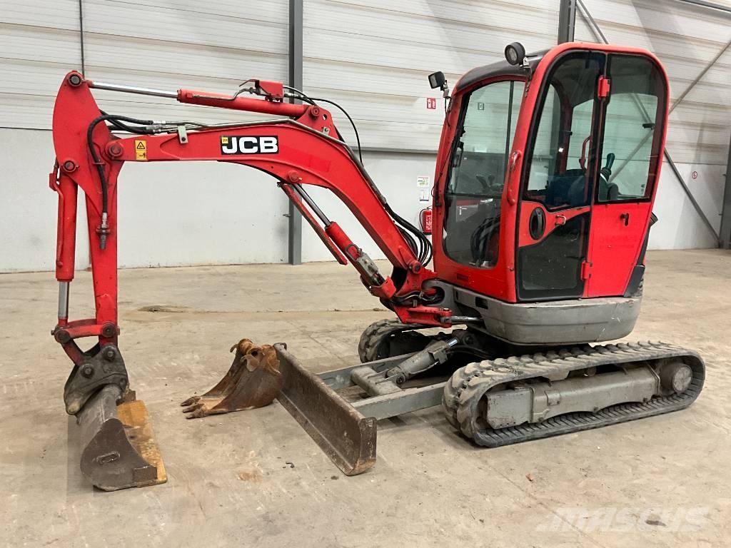 JCB 8025 Mini bagri <7t