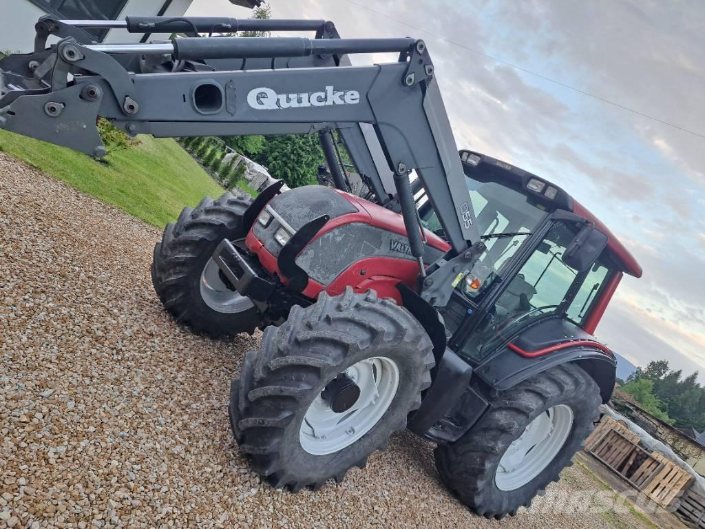 Valtra N 121 Traktorji