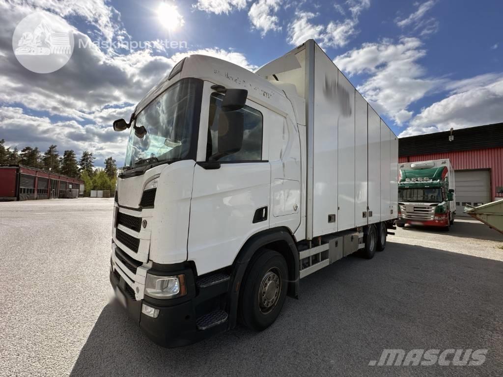 Scania R 520 Tovornjaki zabojniki