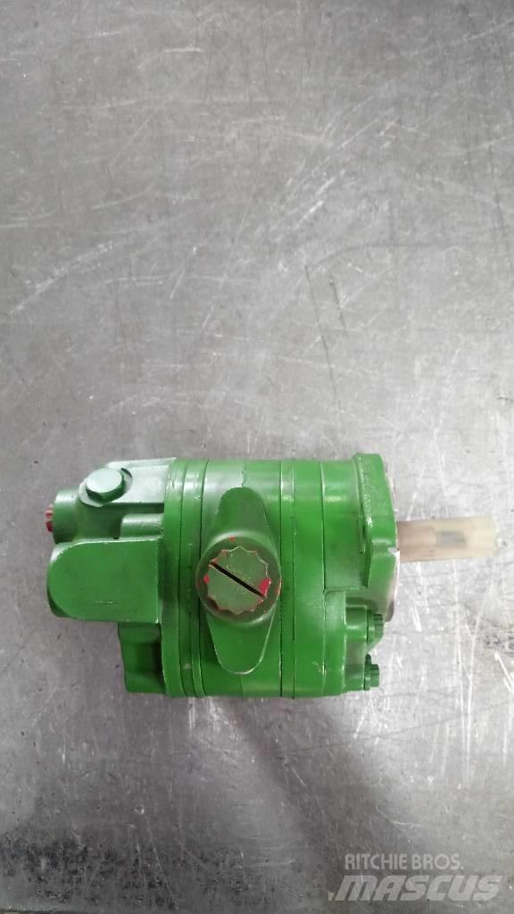 John Deere Αντλία Hidravlika