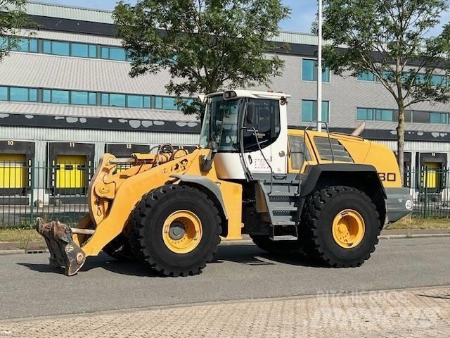 Liebherr L 580 Kolesni nakladalci