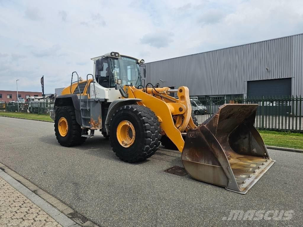 Liebherr L 580 Kolesni nakladalci