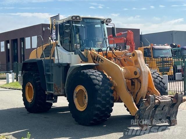 Liebherr L 580 Kolesni nakladalci