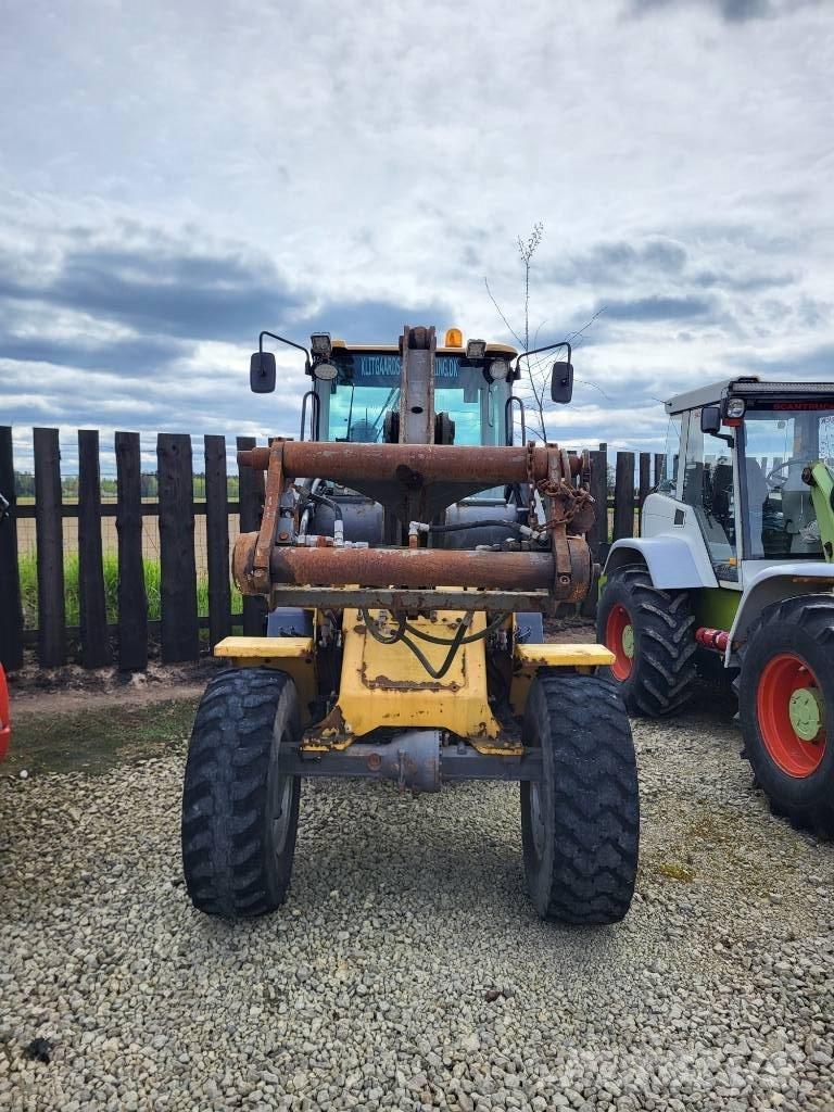 Volvo L 32 Z Kolesni nakladalci