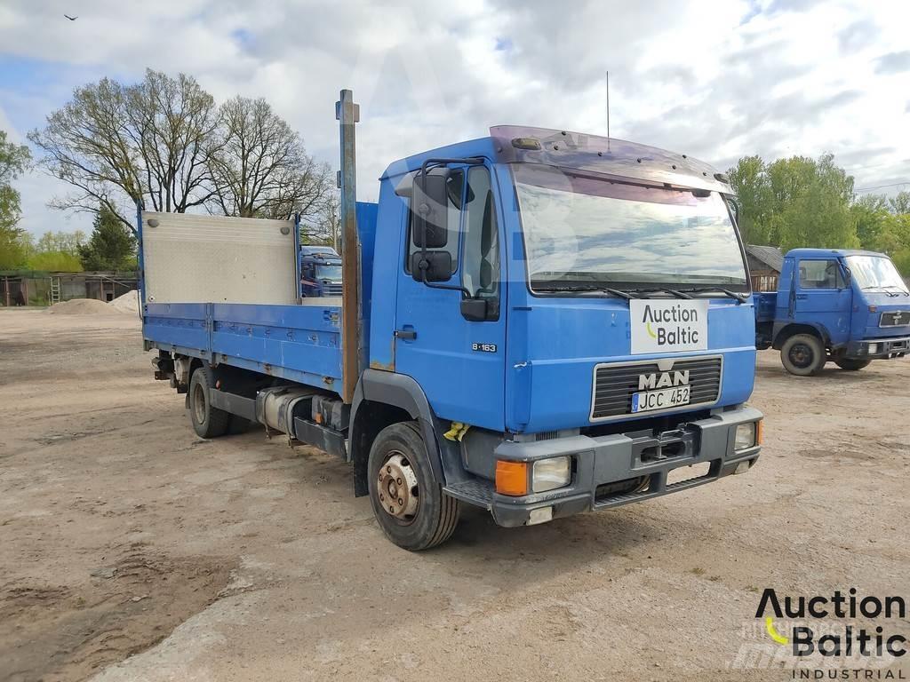 MAN L2000 Tovornjaki s kesonom/platojem