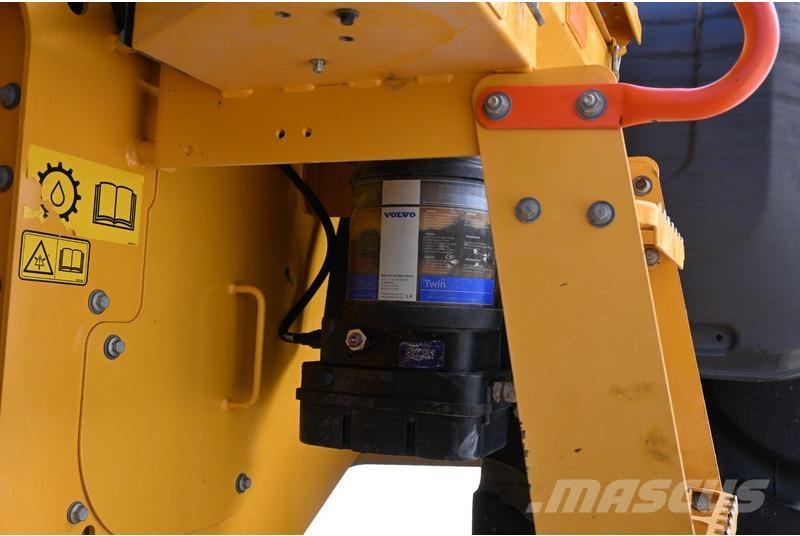 Volvo L90H Kolesni nakladalci