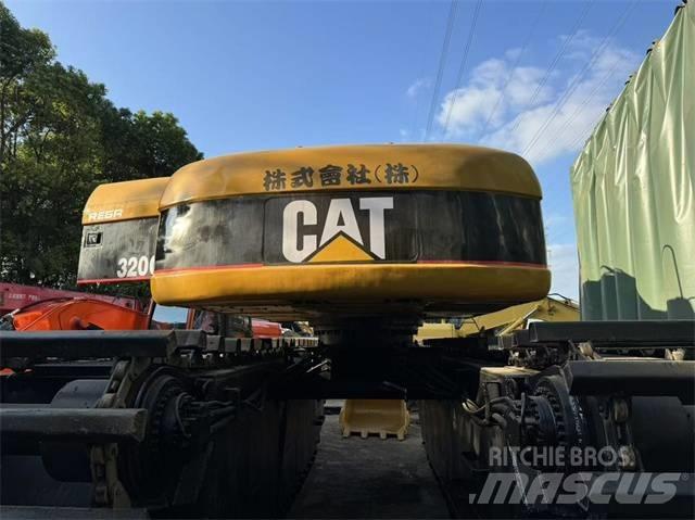CAT 320 C Amfibijski bagri