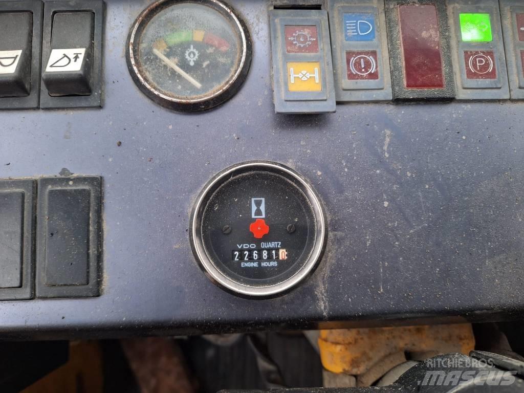 Volvo BM 4500 Kolesni nakladalci