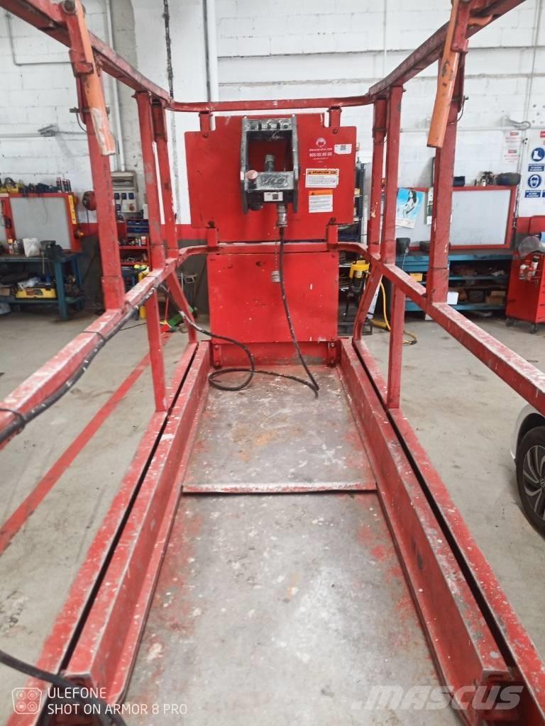 JLG 2030 ES Škarjaste dvižne ploščadi