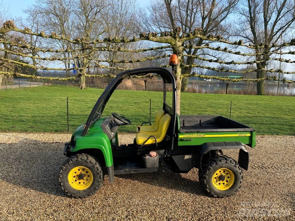 John Deere Gator XUV Pomožni stroji