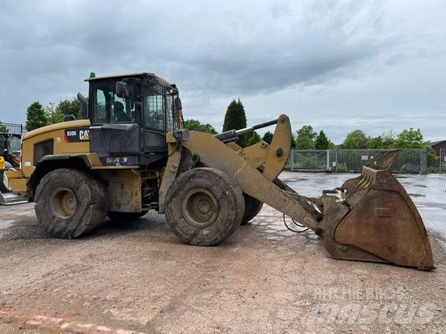 CAT 930 K Kolesni nakladalci