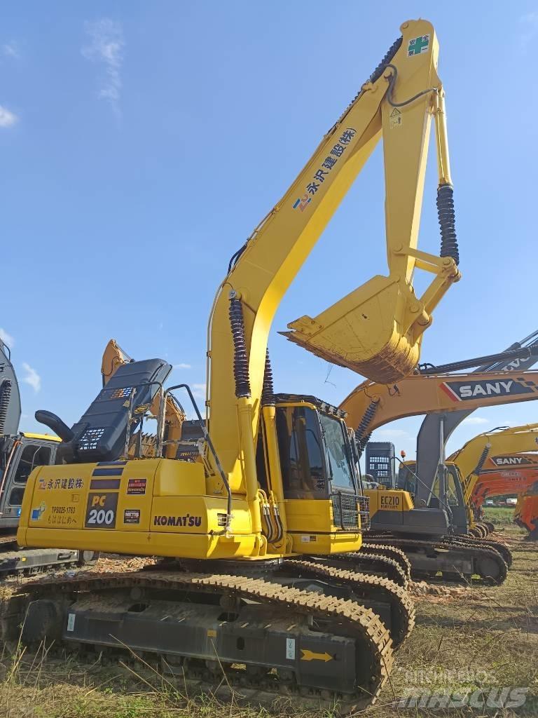 Komatsu PC 200 Bagri goseničarji