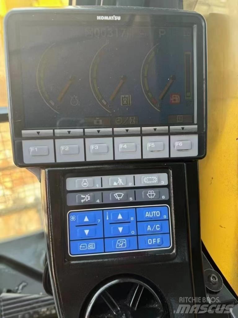 Komatsu 450LC-8 Bagri goseničarji