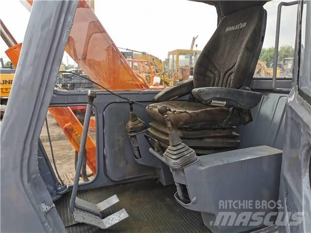 Hitachi EX 60 Bagri goseničarji