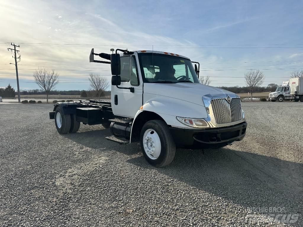 International 4400 Komunalni tovornjaki