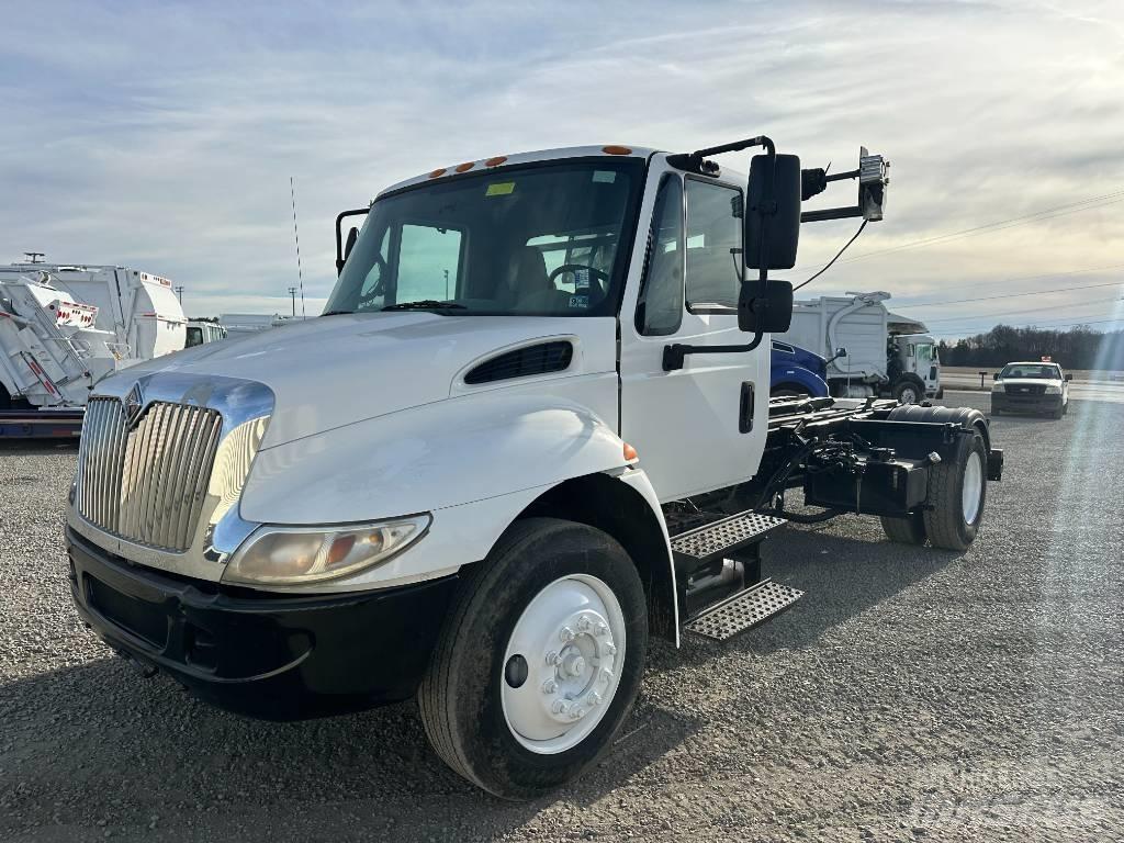 International 4400 Komunalni tovornjaki