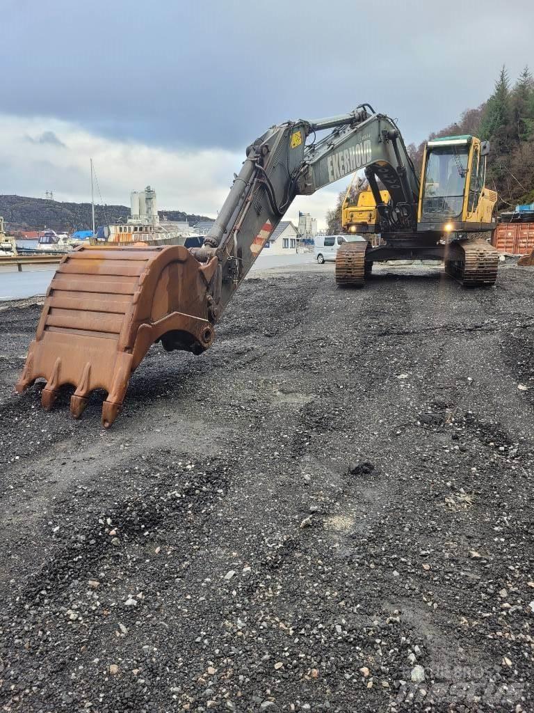 Volvo EC 240 Bagri goseničarji