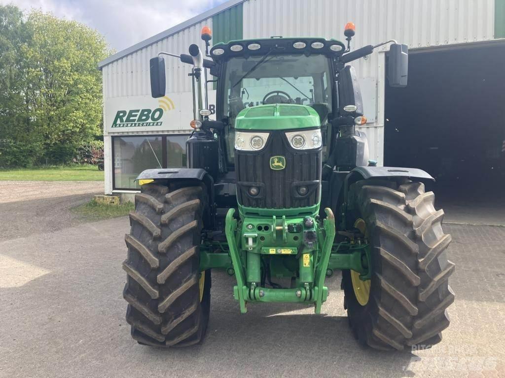 John Deere 6250R Traktorji
