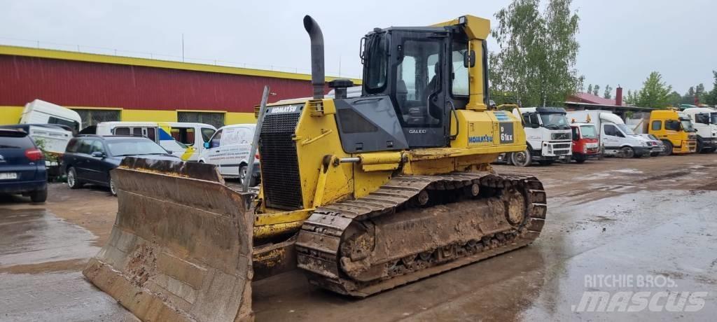 Komatsu D 61 EX-15 Buldožerji goseničarji