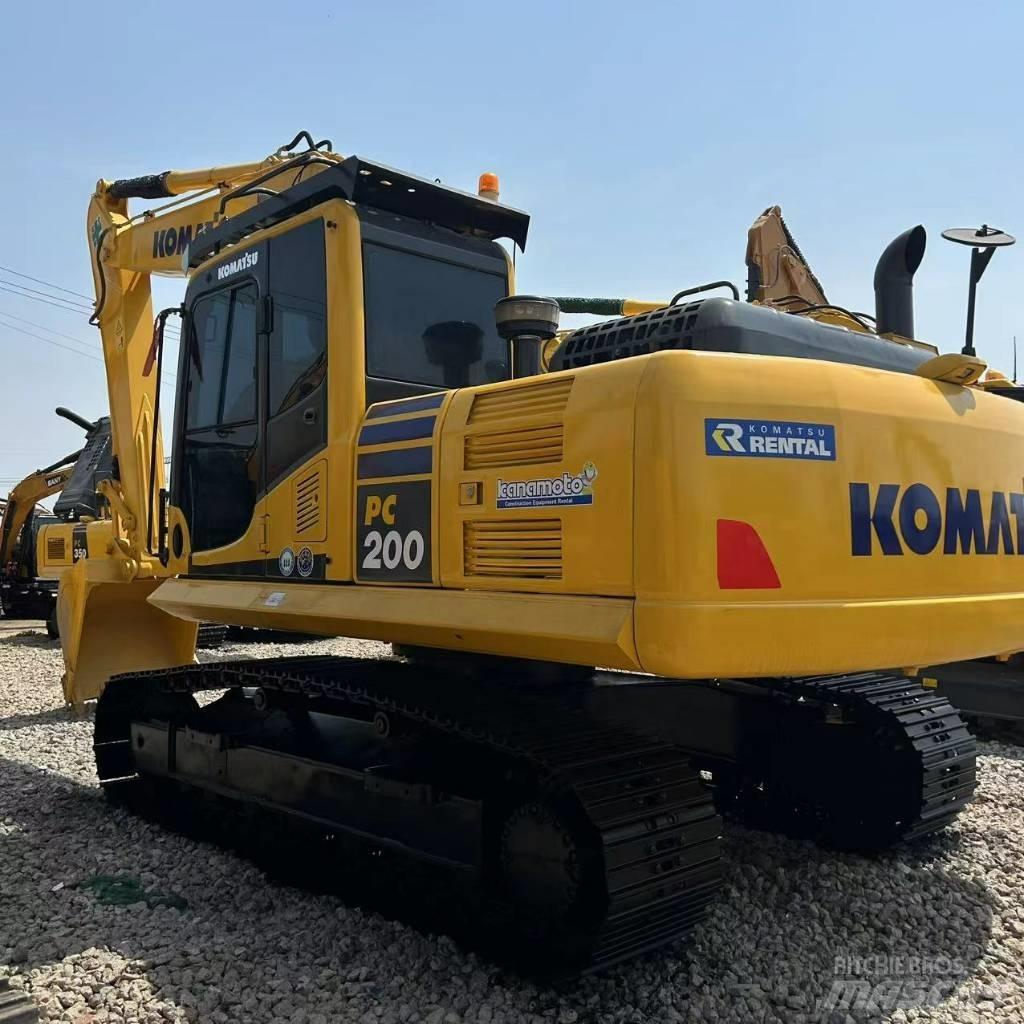 Komatsu PC 200-8 Bagri goseničarji