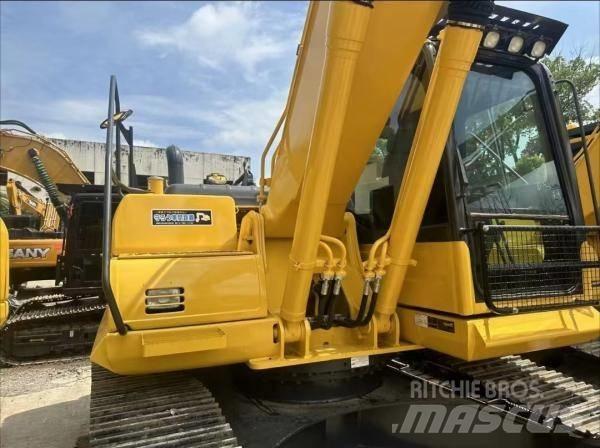 Komatsu PC 200 Midi bagri 7t – 12t
