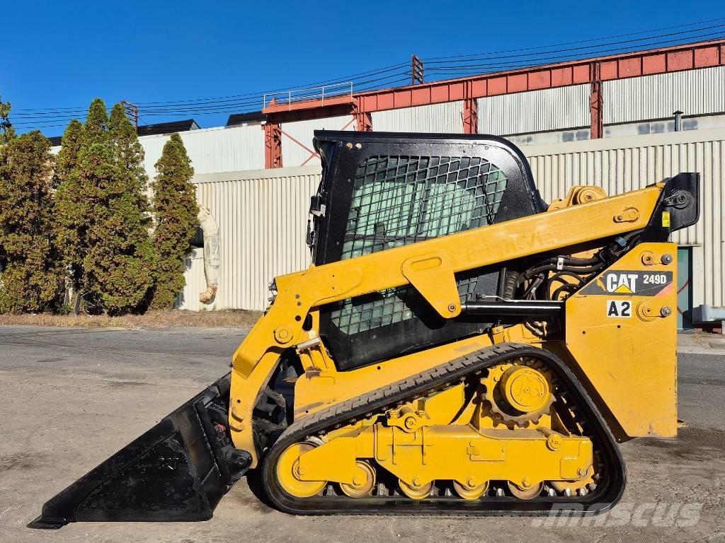 CAT 249 D Skid steer mini nakladalci