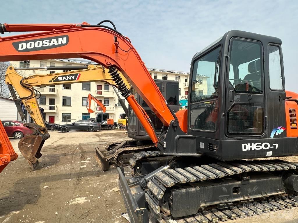 Doosan DH 60 Mini bagri <7t