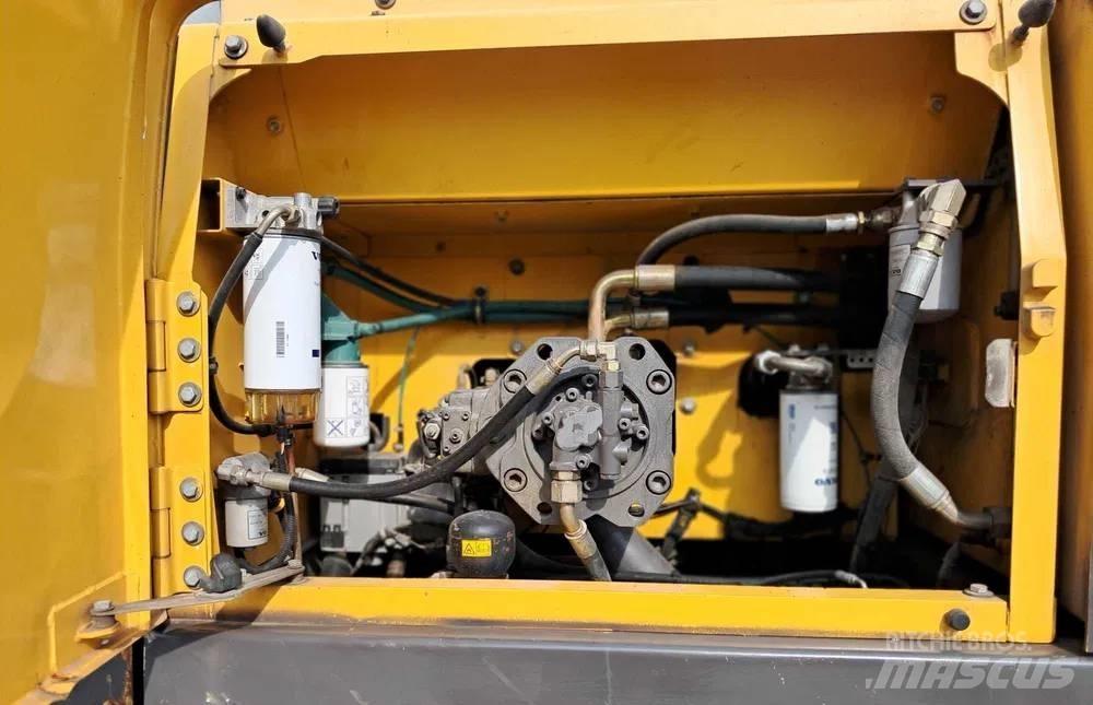 Volvo EC 300 D L Bagri goseničarji