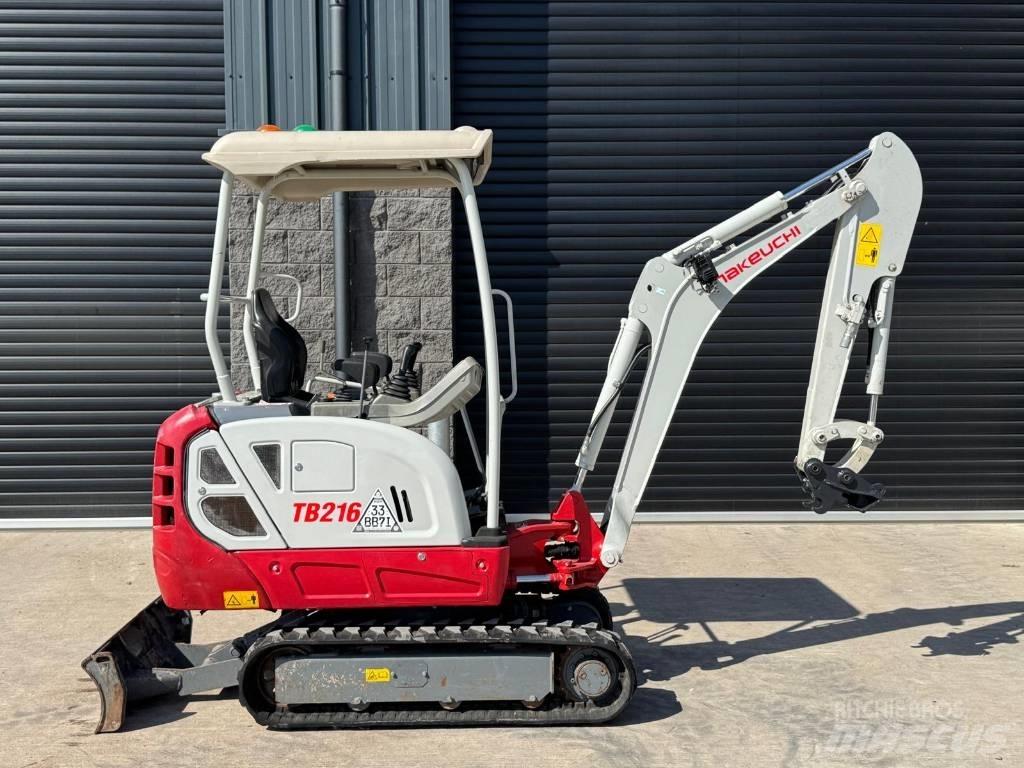 Takeuchi TB 216 Mini bagri <7t