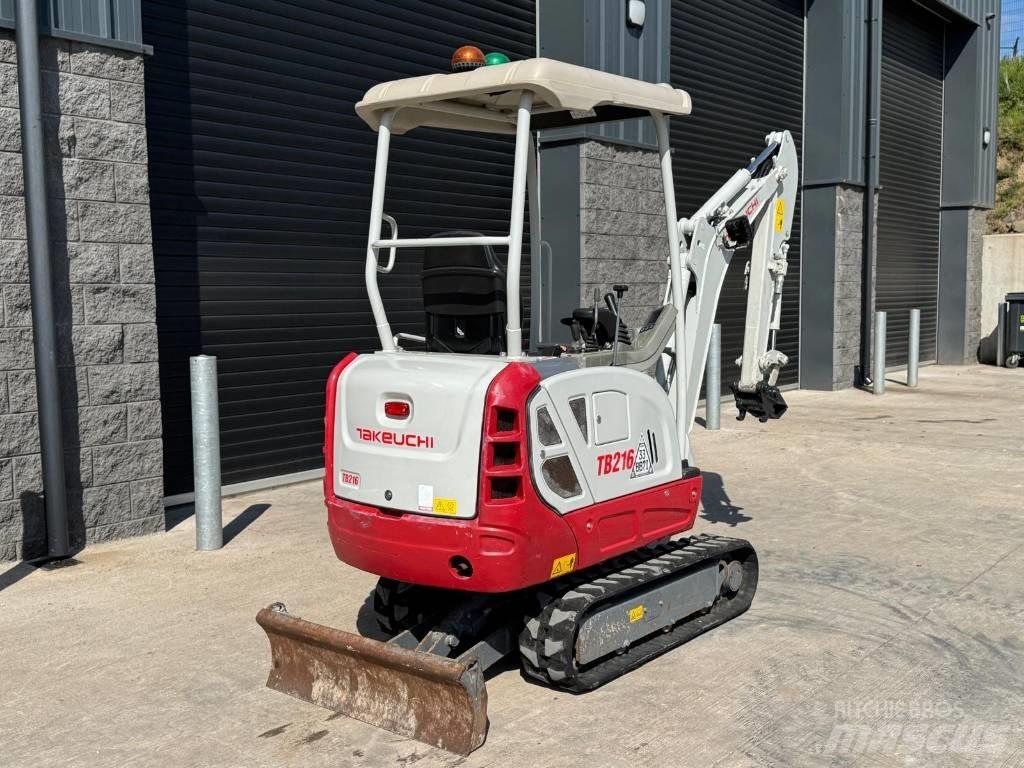 Takeuchi TB 216 Mini bagri <7t