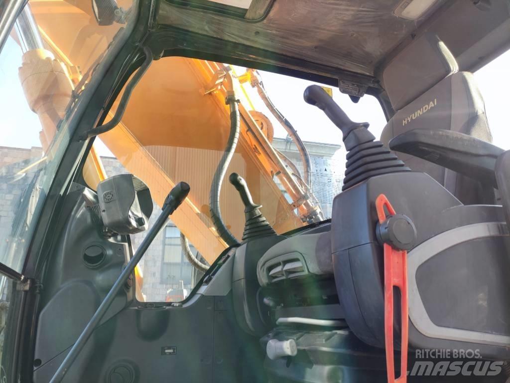 Hyundai R220NLC-9A Bagri goseničarji