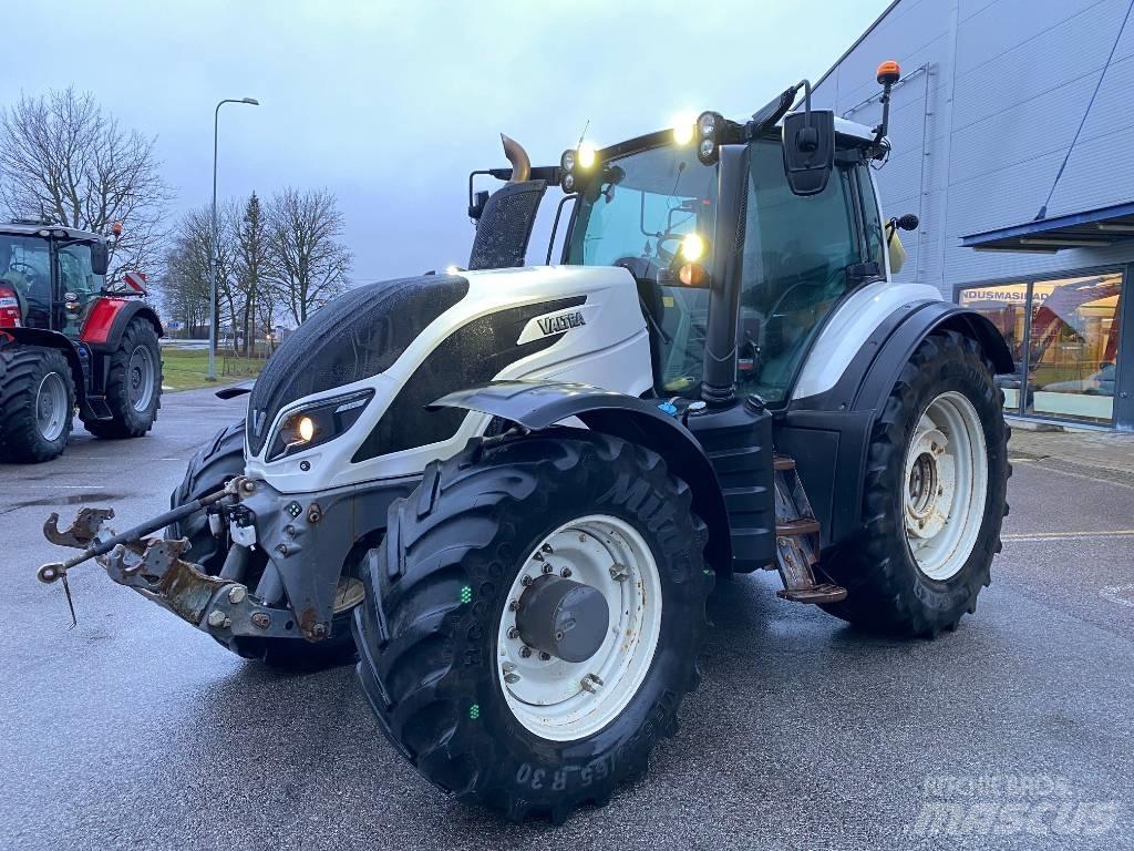 Valtra T 254 V Traktorji