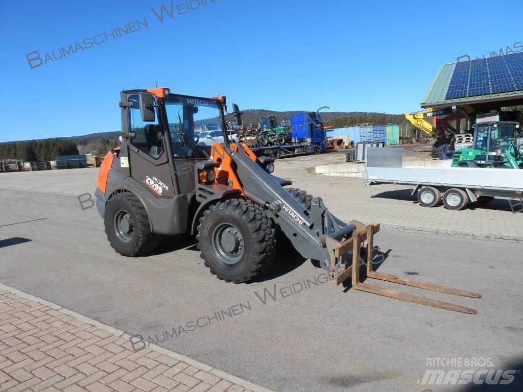 Hitachi ZW 95 Kolesni nakladalci