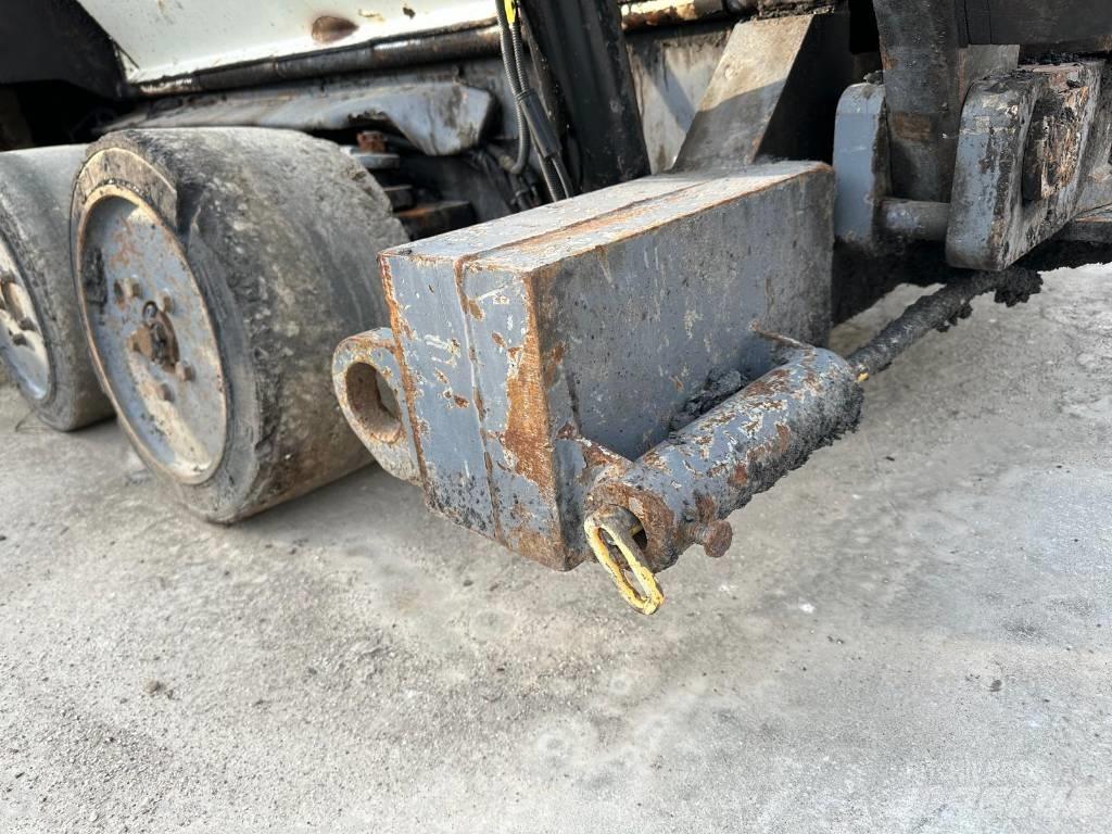 Dynapac SD 1800 W Asfaltni finišerji