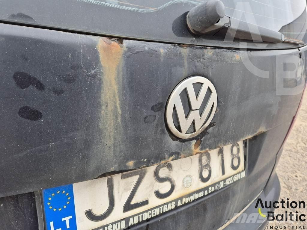 Volkswagen Touran Avtomobili