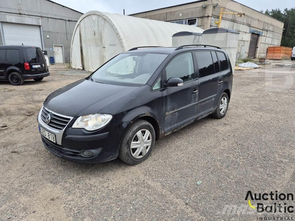 Volkswagen Touran Avtomobili