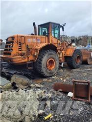Fiat-Hitachi w230 Kolesni nakladalci
