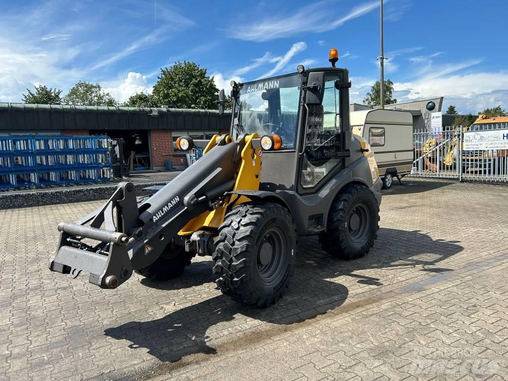 Ahlmann AX850 Kolesni nakladalci