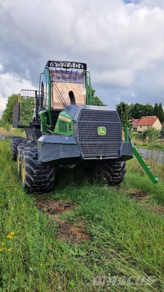 John Deere 1010G Forwarderji