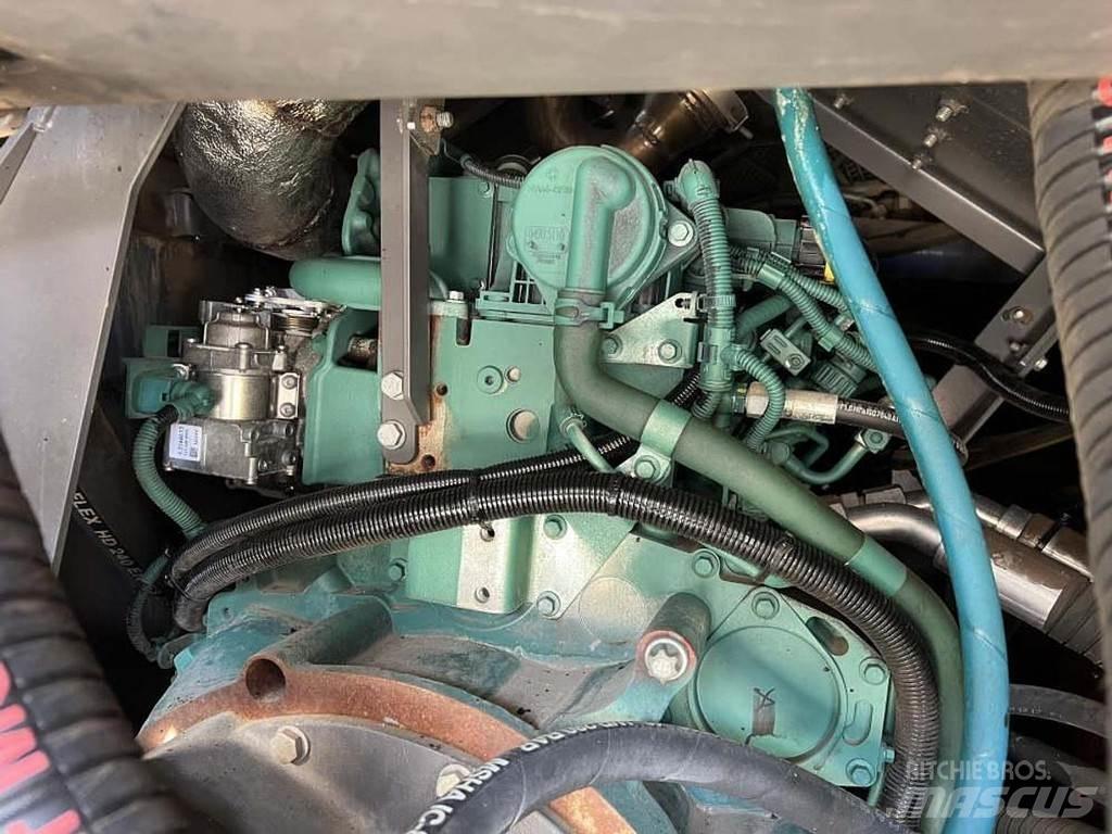 Volvo P 6870D Asfaltni finišerji