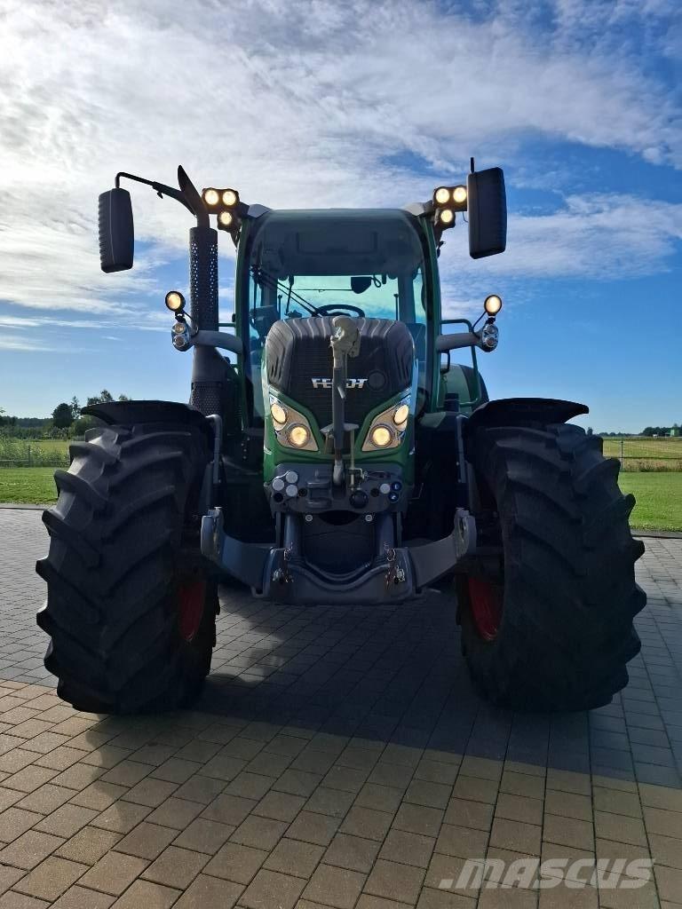 Fendt 516 Vario Traktorji