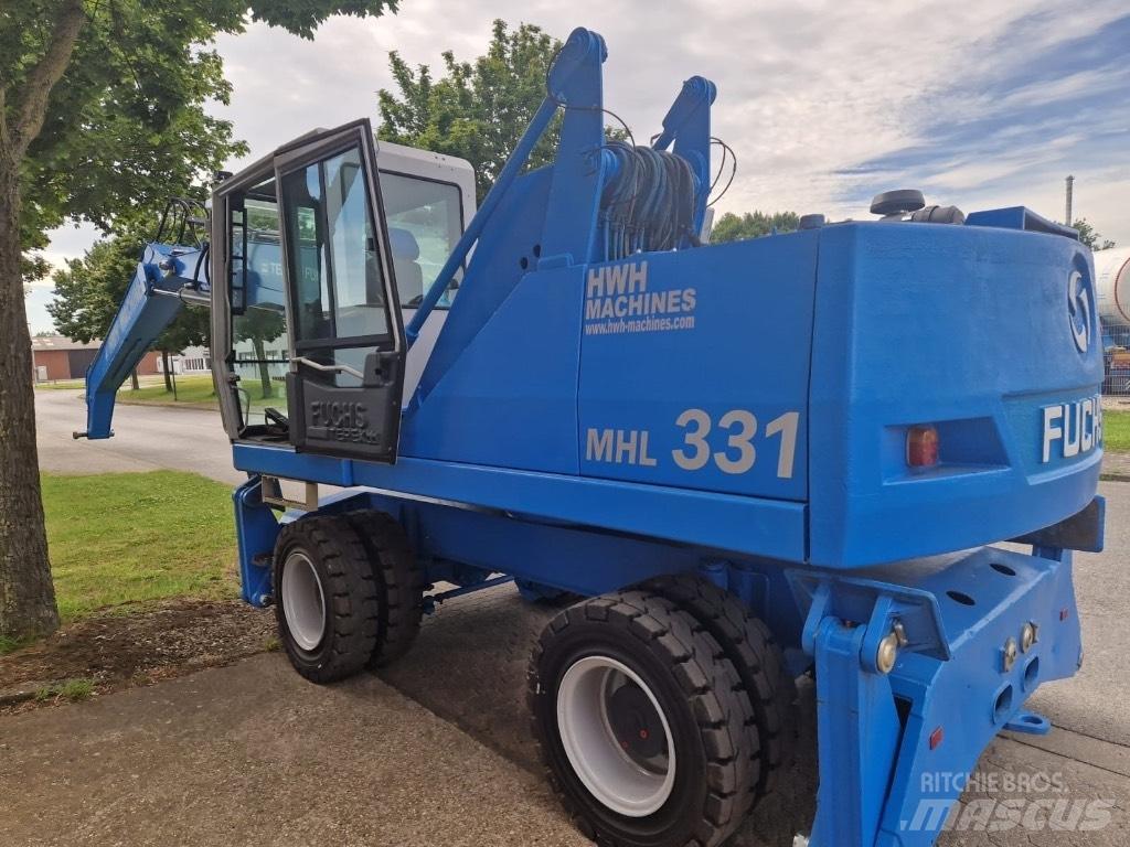 Fuchs MHL 331 C Bagri za prekladanje primarnih/sekundarnih surovin