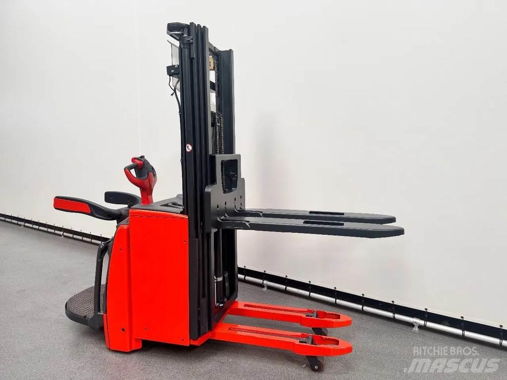 Linde L 14 AP Ročni električni viličar