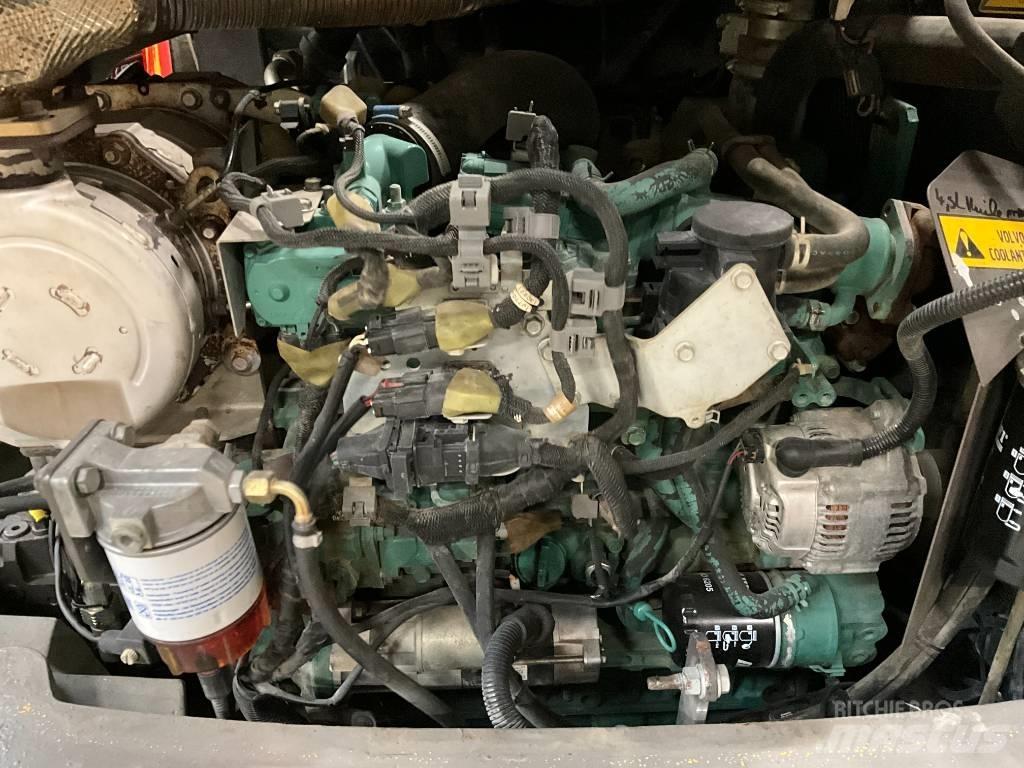 Volvo L 30 G Kolesni nakladalci