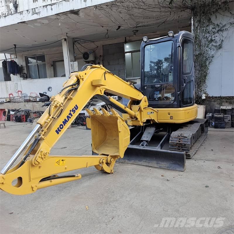 Komatsu PC 40 Mini bagri <7t