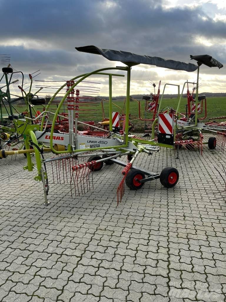 CLAAS Liner 450 Obračalniki in zgrabljalniki