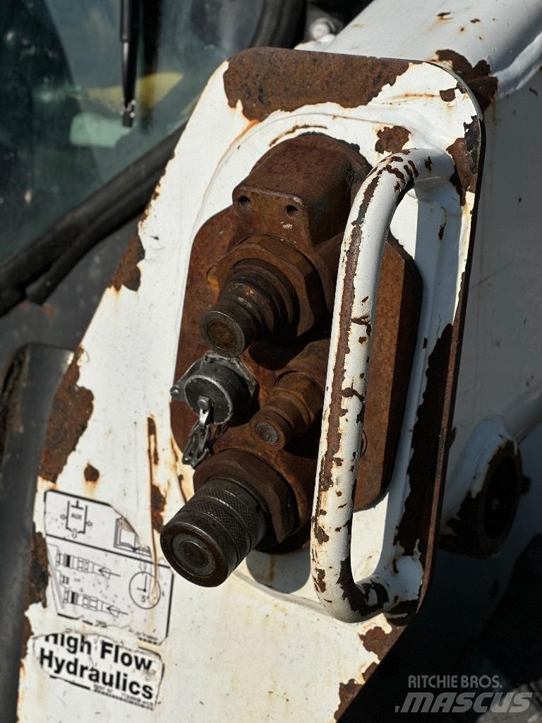 Bobcat S530 Skid steer mini nakladalci