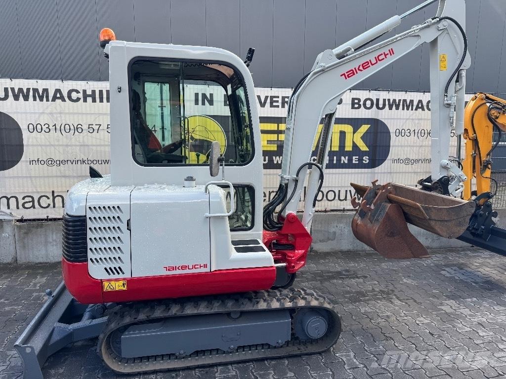 Takeuchi TB125 Mini bagri <7t