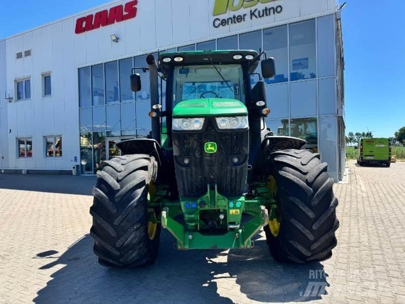 John Deere 7215 Traktorji